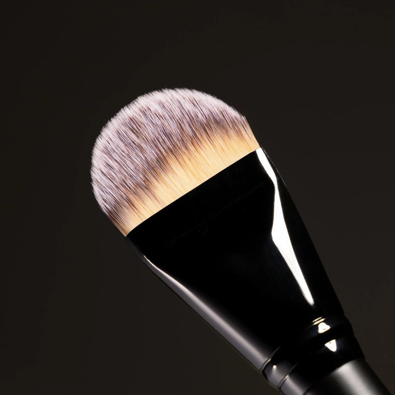 ADARA BROCHA PLANA PARA MAQUILLAJE BA-170